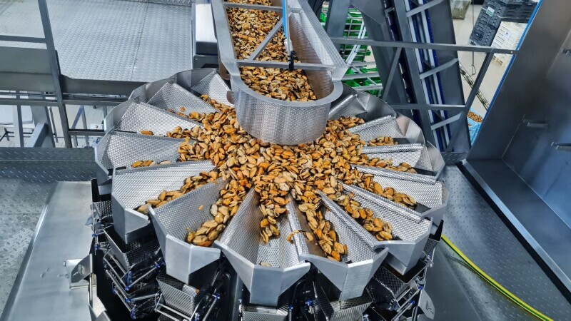 Multipond Case Study: Fully Automated Weighing of High-Quality Mussels